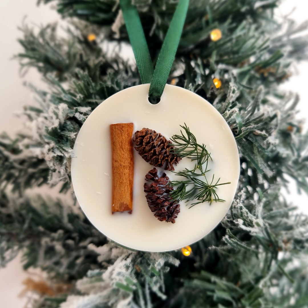 Christmas Spruce Tree Decoration Box of 3 - Pine, berries and amber